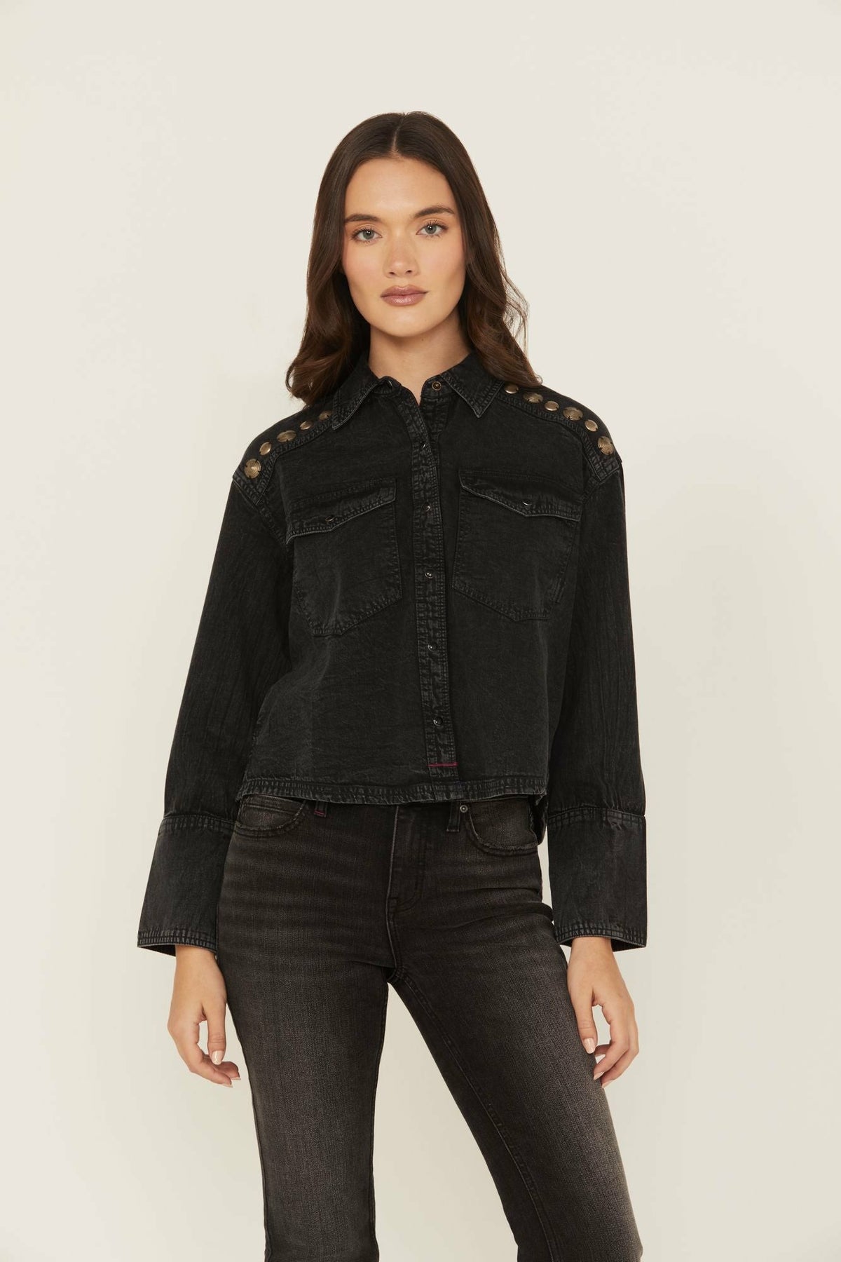 Concho Embellished Long Sleeve Snap Western Shirt