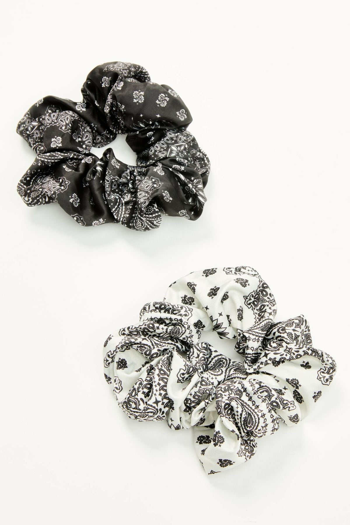 Bellshire Oversized Scrunchies - 2 Piece