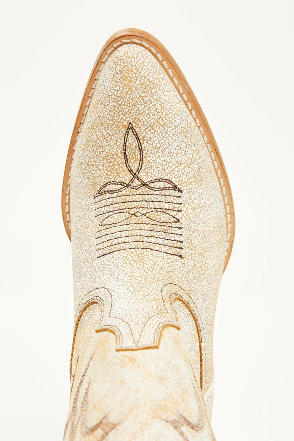 Charmed Life Crackle White Leather Western Boots - Round Toe