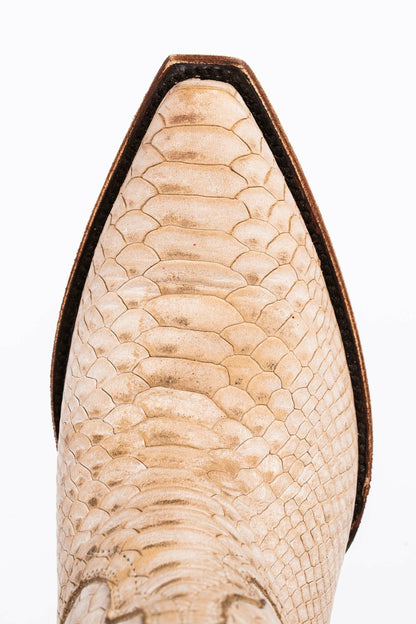 Strut White Western Boots - Snip Toe