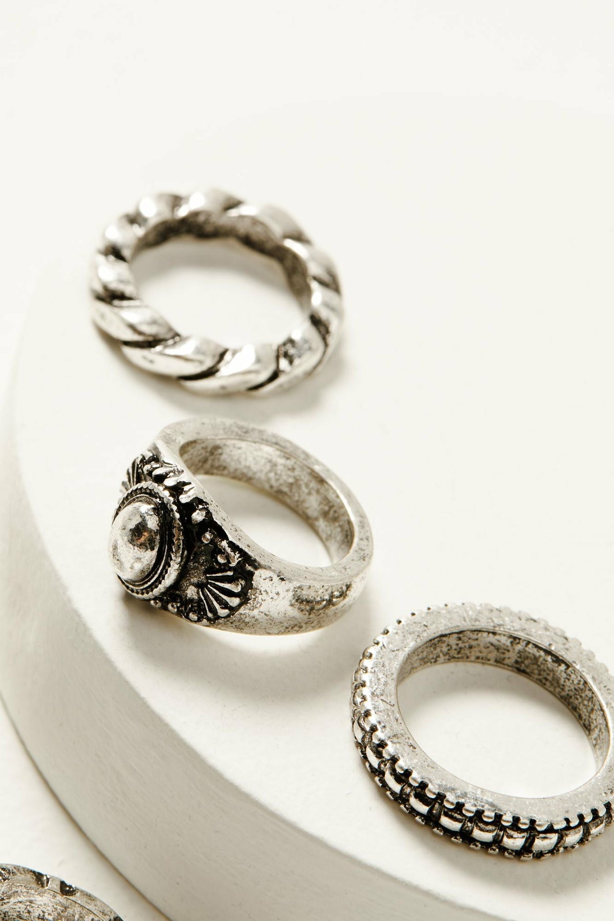 Irondale Ring Set