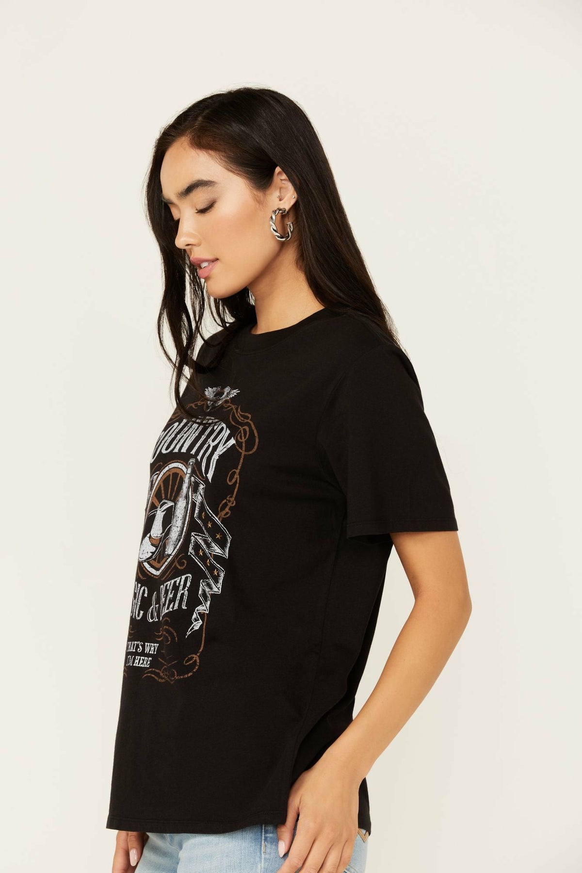 Helen Country Music and Beer Short Sleeve Graphic Tee