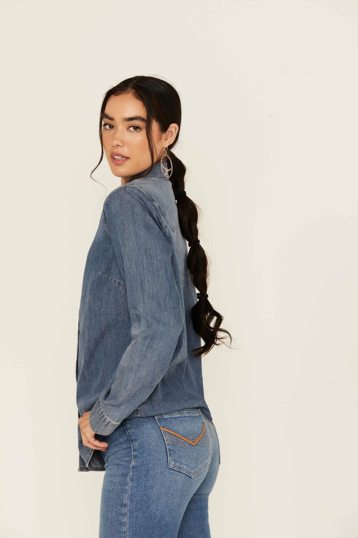 Huckleberry Medium Wash Long Sleeve Snap Western Shirt